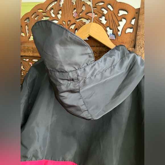 Windbreaker jacket - Picture 5 of 9